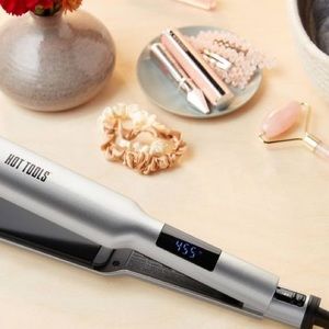 Hot Tools Pro Signature Ceramic + Titanium Digital Flat Iron - 1.5"